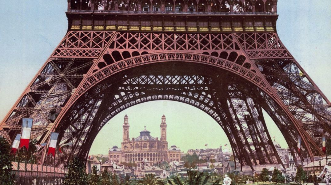 PARIS. 1890